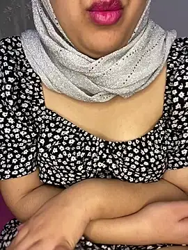 Snapshot of yassminsexy22 chatting on 10, 1, 2025 yassminsexy22 online show from 10, 1, 2025