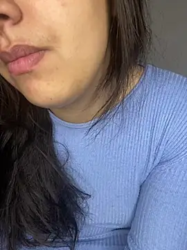 Snapshot of yassminsexy22 chatting on 8, 2, 2025 yassminsexy22 online show from 8, 2, 2025