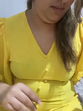 yassminsexy22 online show from 8, 2, 2026