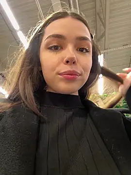 pantyless online show from 23, 4, 2026