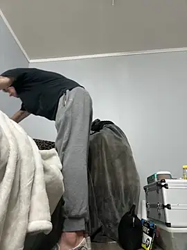 UtopianMisfit1 online show from 11, 4, 2026