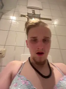 Michaela1222 online show from 13, 4, 2026