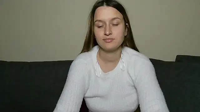 Snapshot of Submissive_love chatting on 6, 1, 2025 Submissive love online show from 6, 1, 2025