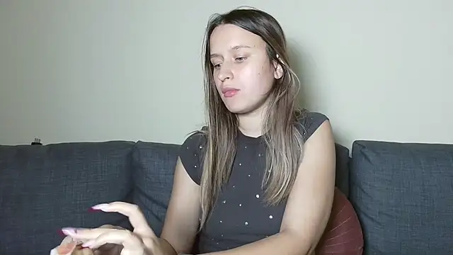 Snapshot of Submissive_love chatting on 24, 2, 2025 Submissive love online show from 24, 2, 2025
