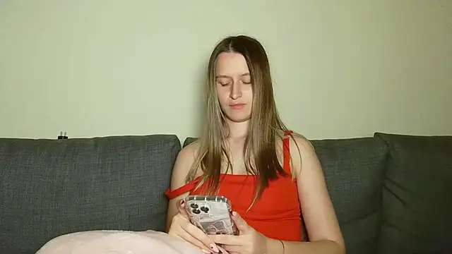 Snapshot of Submissive_love chatting on 26, 2, 2025 Submissive love online show from 26, 2, 2025
