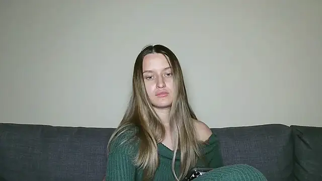 Snapshot of Submissive_love chatting on 21, 3, 2025 Submissive love online show from 21, 3, 2025