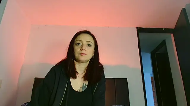 catalinamommyx online show from 14, 9, 2025