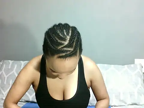 Snapshot of SmallSlut5 chatting on 25, 9, 2025 SmallSlut5 online show from 25, 9, 2025