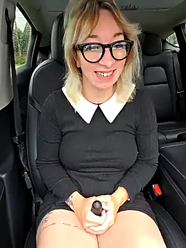 Snapshot of Giuliana_baby chatting on 10, 9, 2025 Giuliana baby online show from 10, 9, 2025