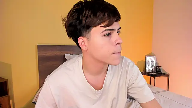 justinbiler online show from 2, 3, 2025