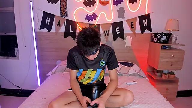 justinbiler online show from 28, 10, 2025