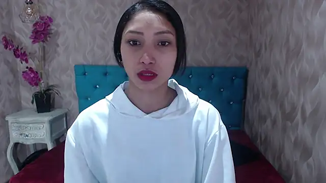 MadelineDoll online show from 13, 1, 2025