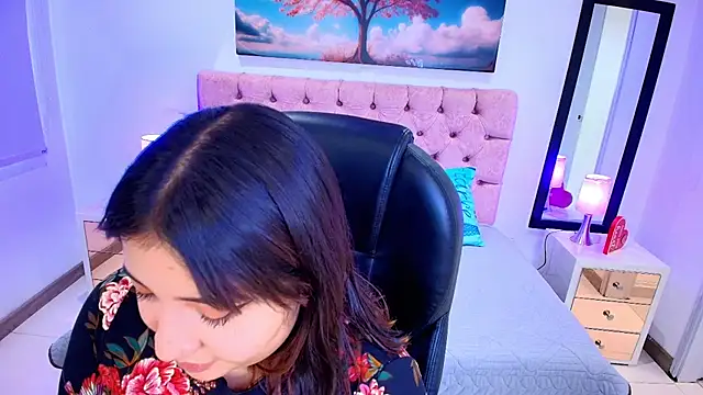 Emma monserrat online show from 15, 11, 2025