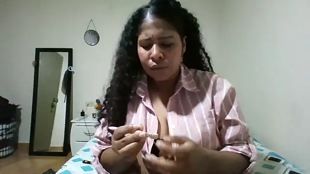 Snapshot of Ivon-09 chatting on 18, 4, 2026 Ivon-09 online show from 18, 4, 2026