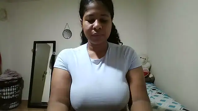 Snapshot of Ivon-09 chatting on 20, 4, 2026 Ivon-09 online show from 20, 4, 2026