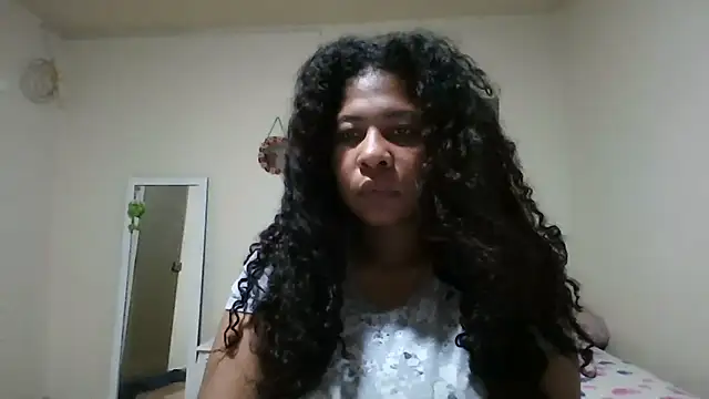 Snapshot of Ivon-09 chatting on 18, 5, 2026 Ivon-09 online show from 18, 5, 2026