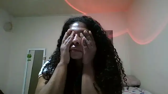 Snapshot of Ivon-09 chatting on 21, 5, 2026 Ivon-09 online show from 21, 5, 2026
