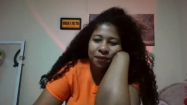 Snapshot of Ivon-09 chatting on 23, 5, 2026 Ivon-09 online show from 23, 5, 2026