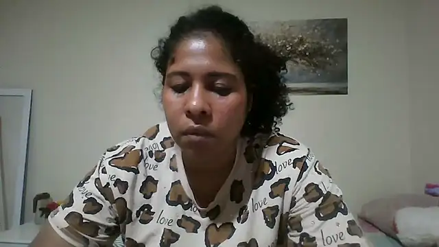 Snapshot of Ivon-09 chatting on 3, 6, 2026 Ivon-09 online show from 3, 6, 2026