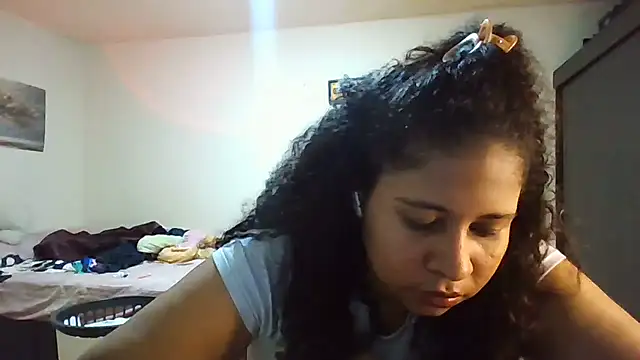 Snapshot of Ivon-09 chatting on 4, 7, 2026 Ivon-09 online show from 4, 7, 2026