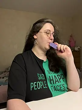 hungry1bunny online show from 28, 6, 2026