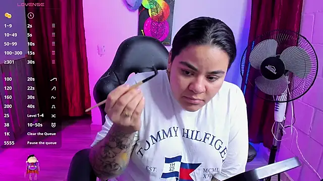 Sharon hils online show from 8, 2, 2025