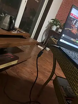 Snapshot of bcc0001 chatting on 17, 11, 2025 bcc0001 online show from 17, 11, 2025