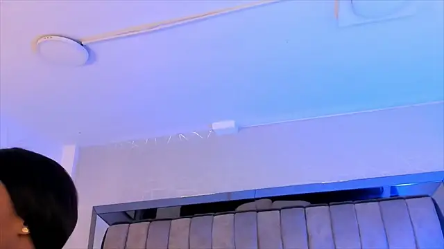 ChaynnaCooper online show from 1, 2, 2025