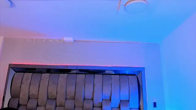 ChaynnaCooper online show from 20, 2, 2025