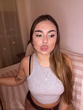 mint melissaaa online show from 19, 12, 2024