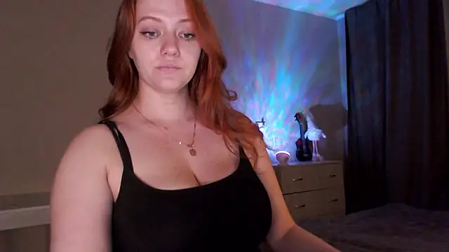 SarahSweetie online show from 6, 1, 2025