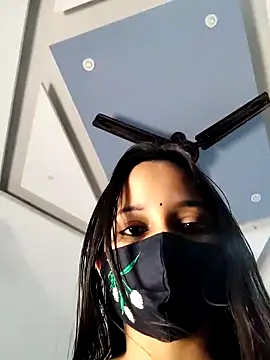 Varnika aarora online show from 10, 12, 2024