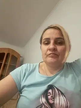 Snapshot of Malichkaanna30 chatting on 12, 2, 2025 Malichkaanna30 online show from 12, 2, 2025