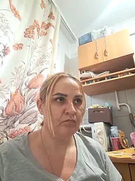 Malichkaanna30 online show from 4, 11, 2025