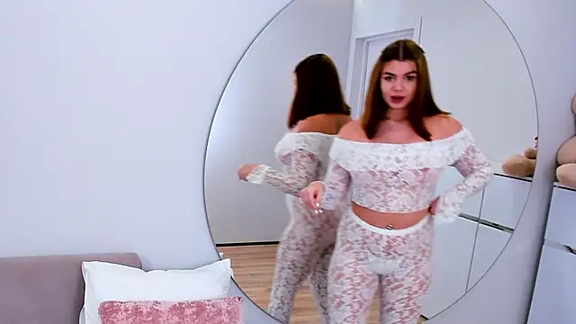 MelanieCarterr online show from 13, 11, 2025