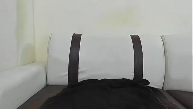 lunainsane58 online show from 1, 6, 2026