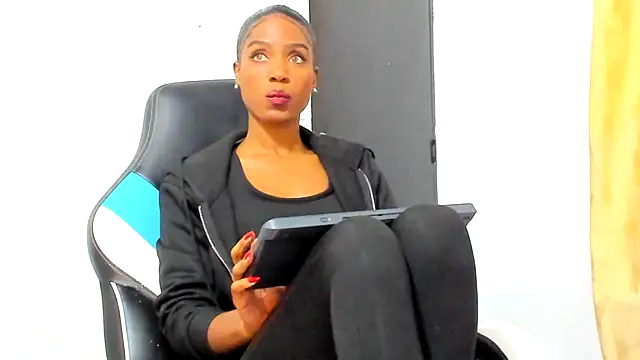 Kalua Brown online show from 27, 3, 2026