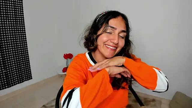 Snapshot of misshiccups chatting on 9, 3, 2025 misshiccups online show from 9, 3, 2025