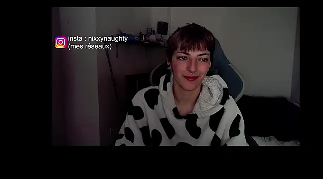 Snapshot of Nixxy_naughty chatting on 3, 1, 2025 Nixxy naughty online show from 3, 1, 2025