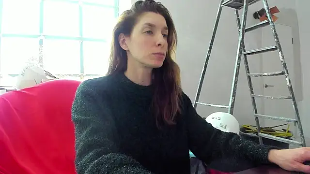 YourSuperModel online show from 31, 1, 2025