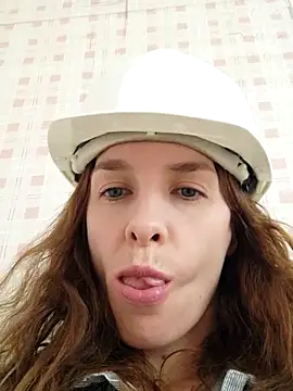 Snapshot of YourSuperModel chatting on 25, 5, 2026 YourSuperModel online show from 25, 5, 2026