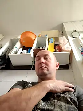 Snapshot of intx800 chatting on 25, 1, 2025 intx800 online show from 25, 1, 2025