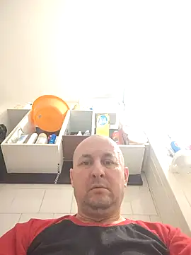 Snapshot of intx800 chatting on 1, 2, 2025 intx800 online show from 1, 2, 2025