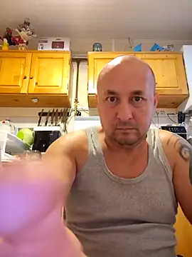 Snapshot of intx800 chatting on 11, 10, 2025 intx800 online show from 11, 10, 2025