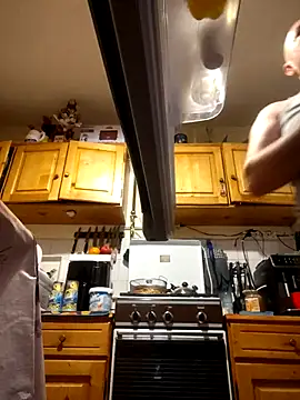 Snapshot of intx800 chatting on 15, 12, 2025 intx800 online show from 15, 12, 2025