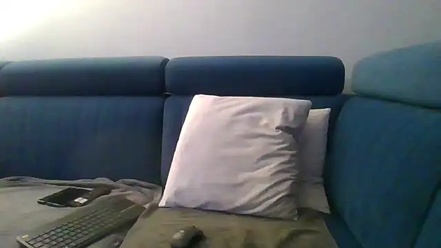 Snapshot of axecoman60 chatting on 14, 3, 2025 axecoman60 online show from 14, 3, 2025