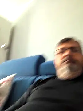 axecoman60 online show from 11, 2, 2026