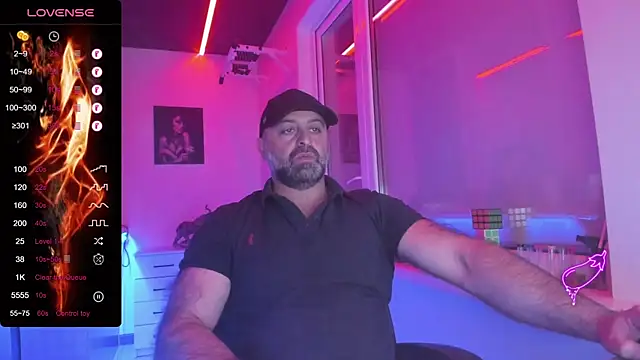 Snapshot of MAGABEAR077 chatting on 19, 4, 2026 MAGABEAR077 online show from 19, 4, 2026