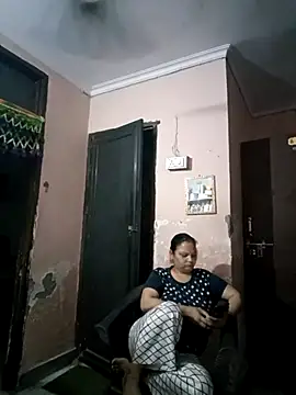 Snapshot of Kavya_kapoor chatting on 12, 3, 2025 Kavya kapoor online show from 12, 3, 2025