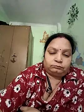 Snapshot of Kavya_kapoor chatting on 6, 10, 2025 Kavya kapoor online show from 6, 10, 2025